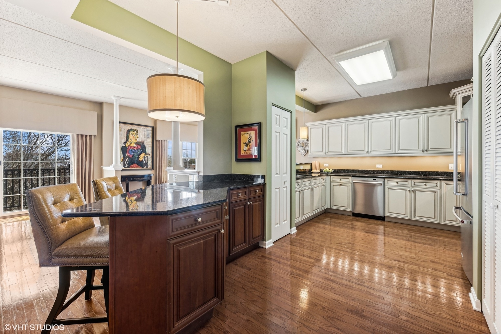 410 W Burlington Avenue Unit: 507