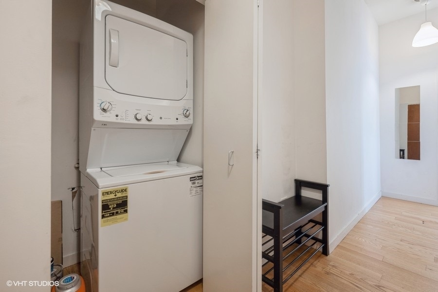 235 W VAN BUREN Street Unit: 1812