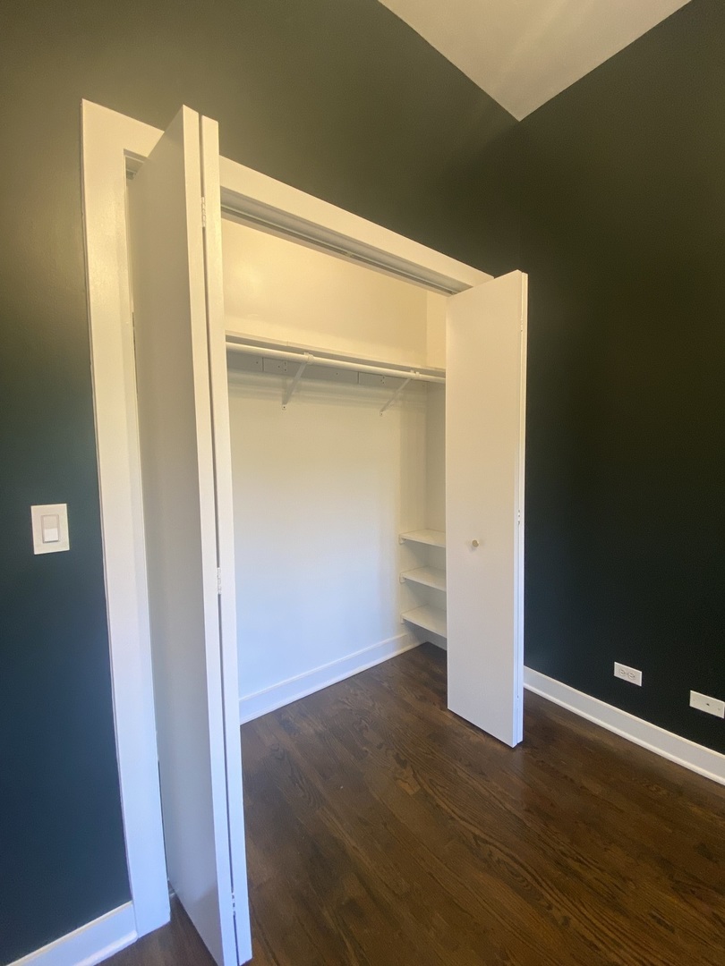 1504 W Roscoe Street Unit: 3E