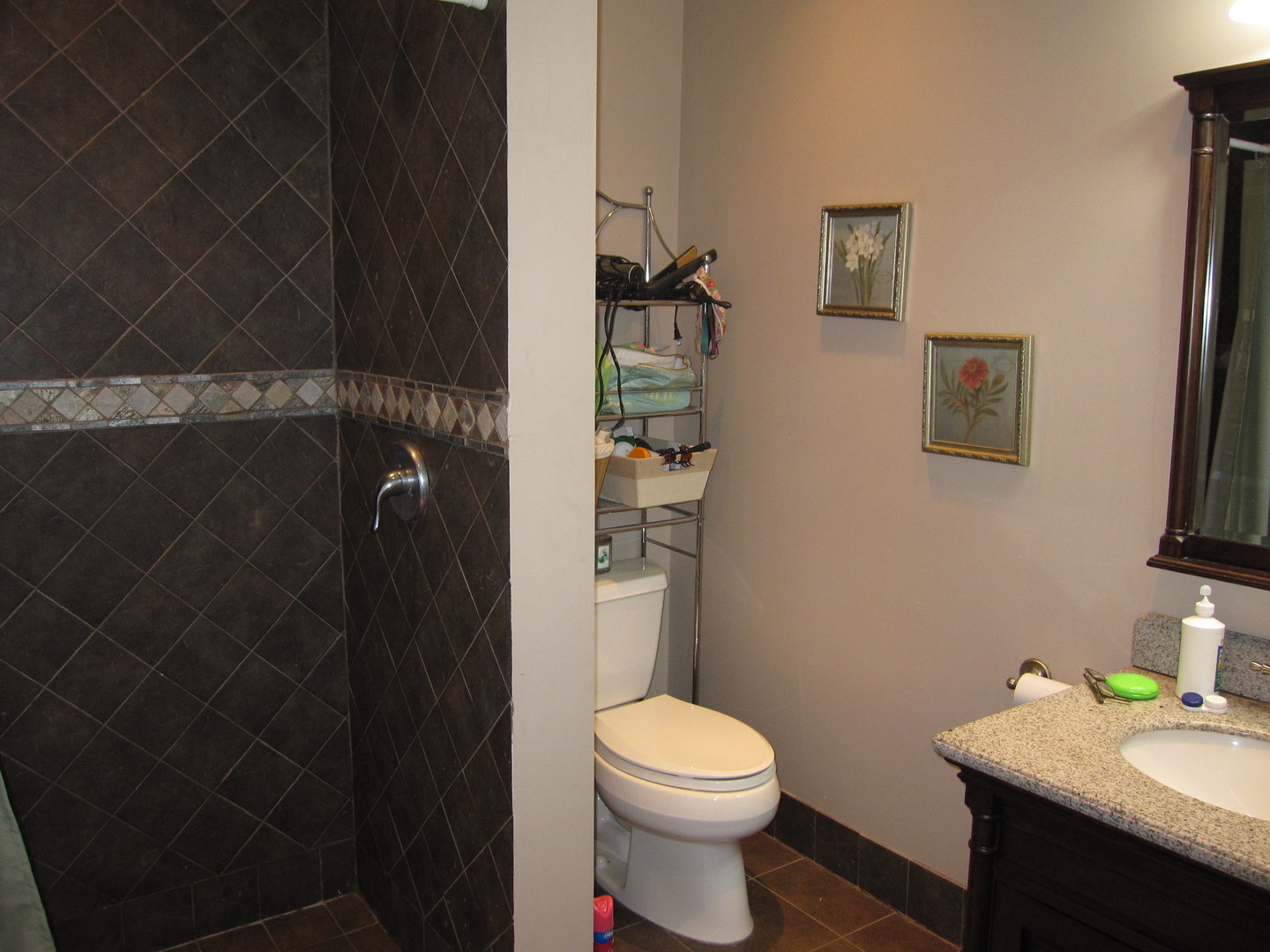 1955 N Sheffield Avenue Unit: 1