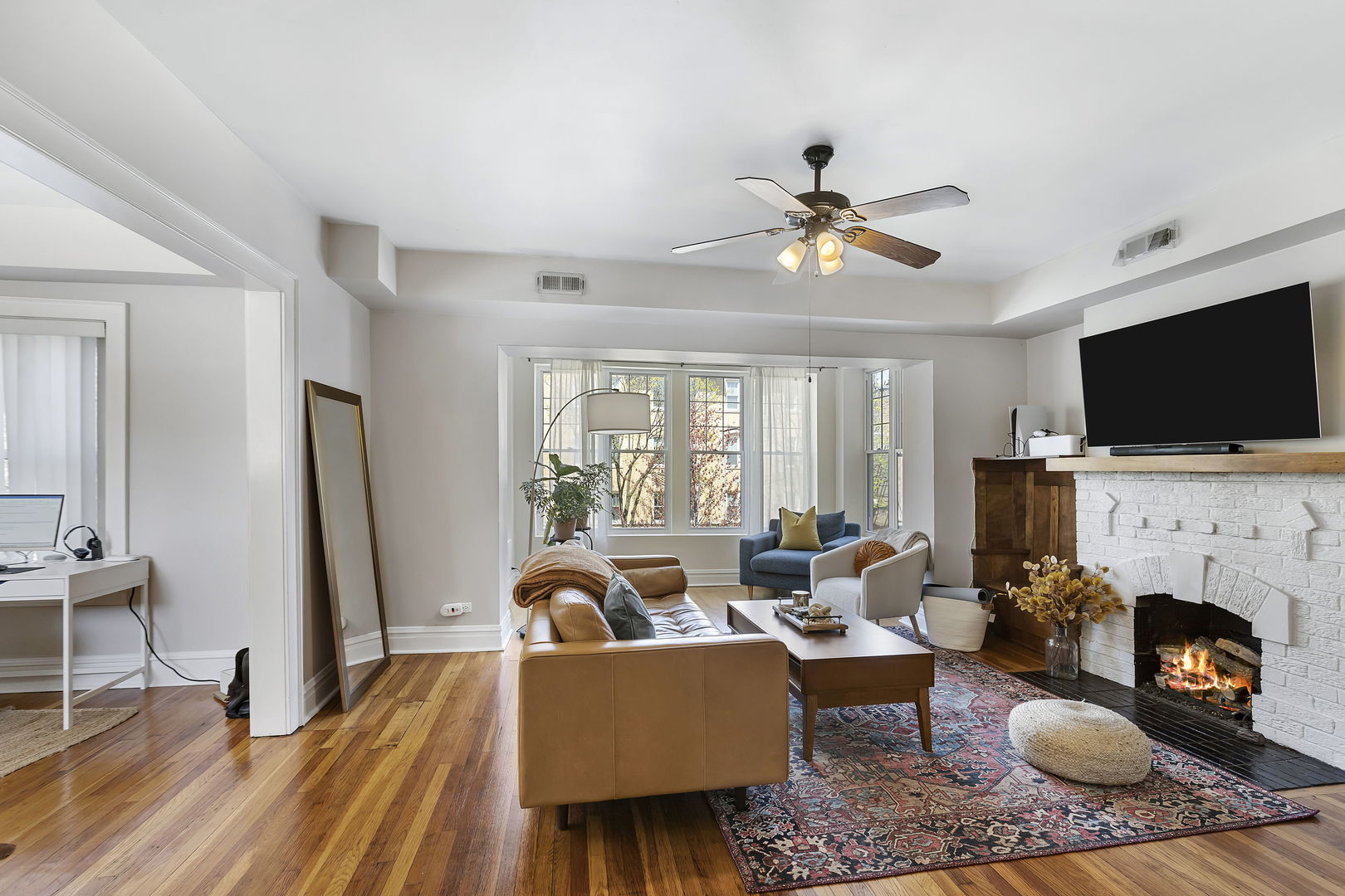 2619 W Leland Avenue Unit: 2