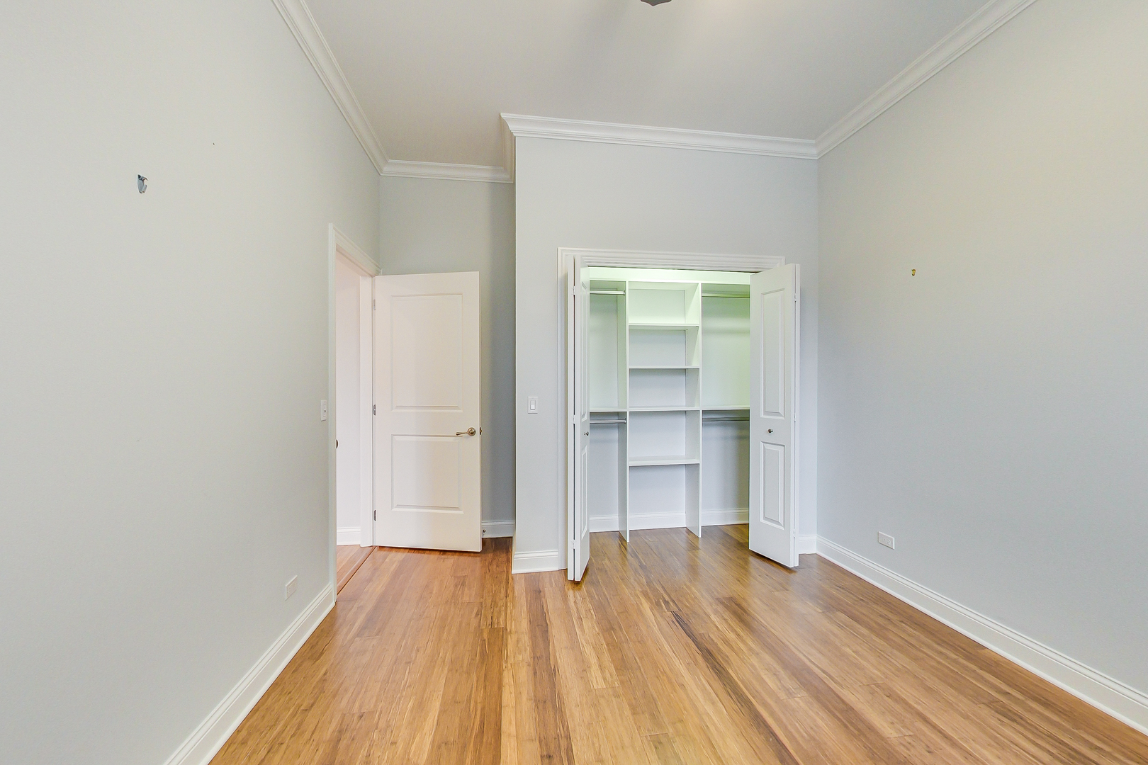 1247 W Madison Street Unit: 212