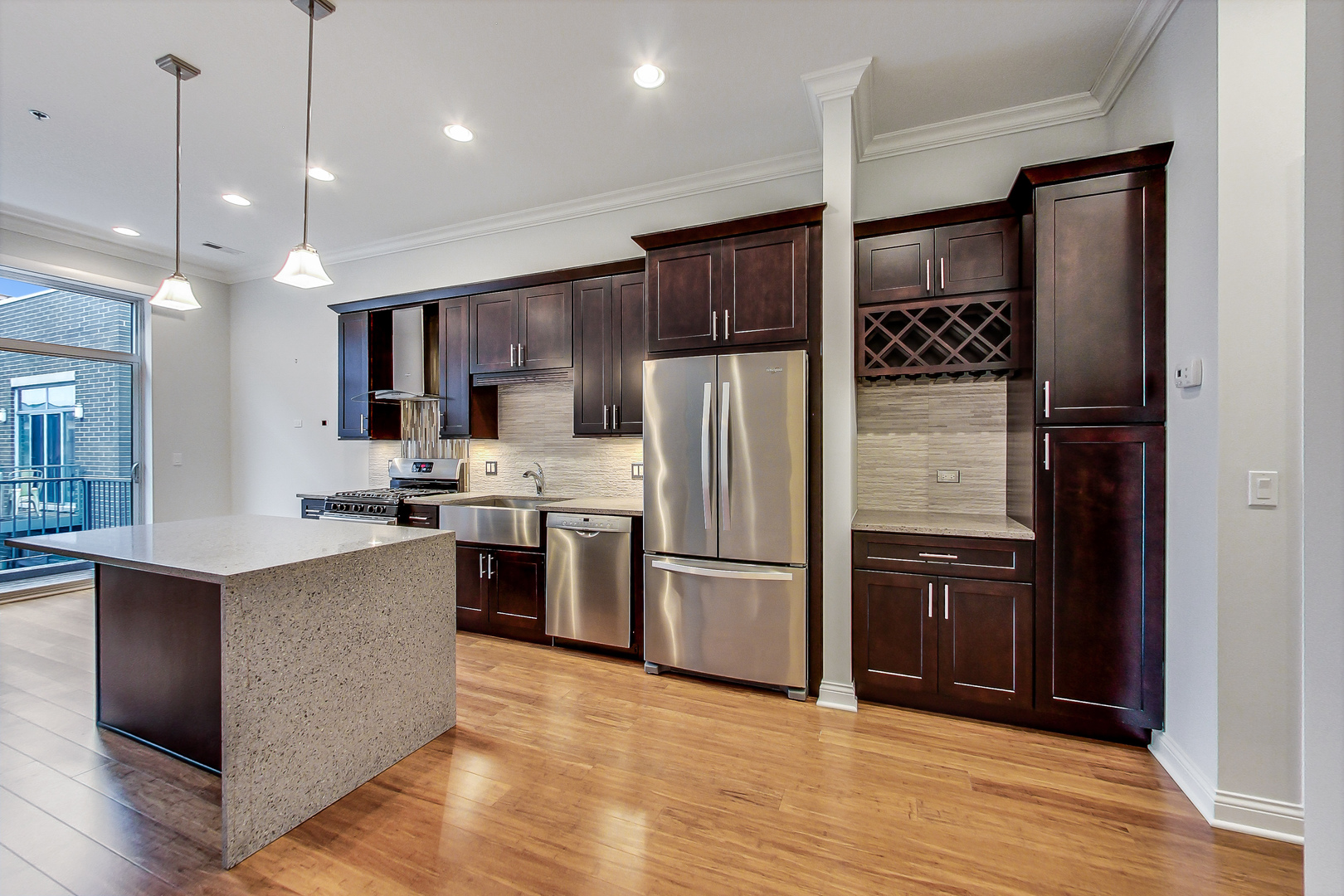 1247 W Madison Street Unit: 212