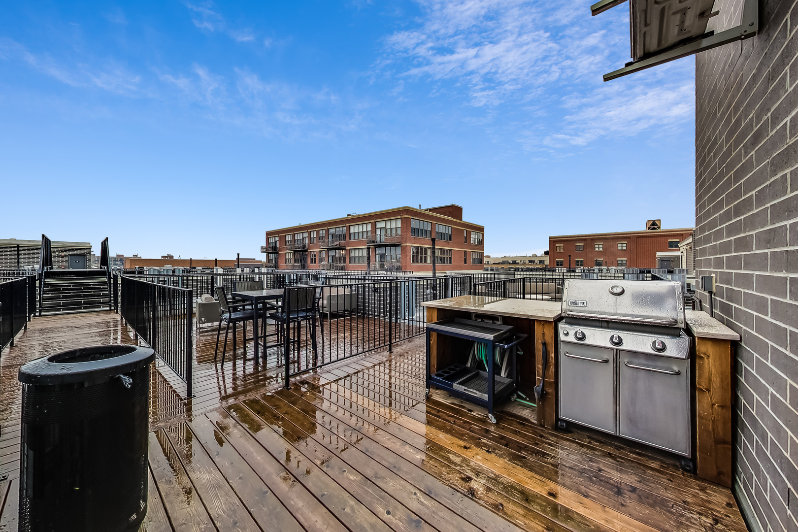 1247 W Madison Street Unit: 212