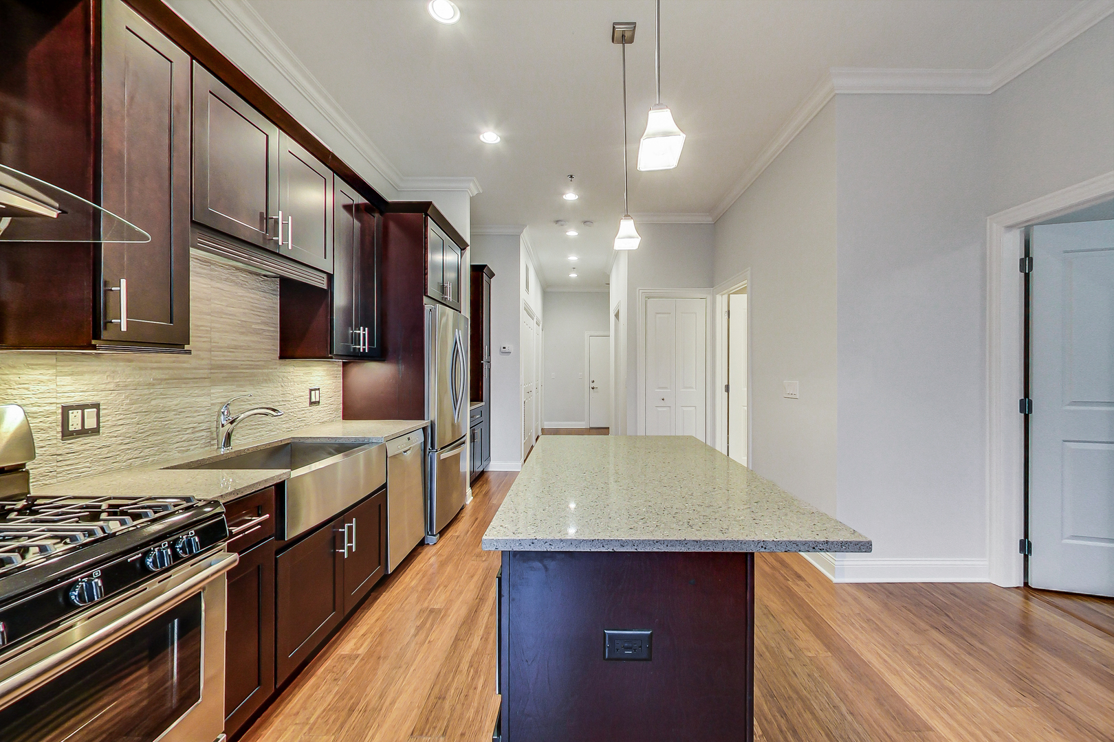 1247 W Madison Street Unit: 212