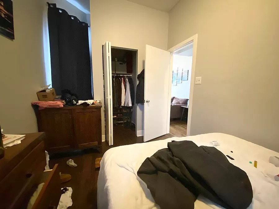 2129 N Racine Avenue Unit: 3