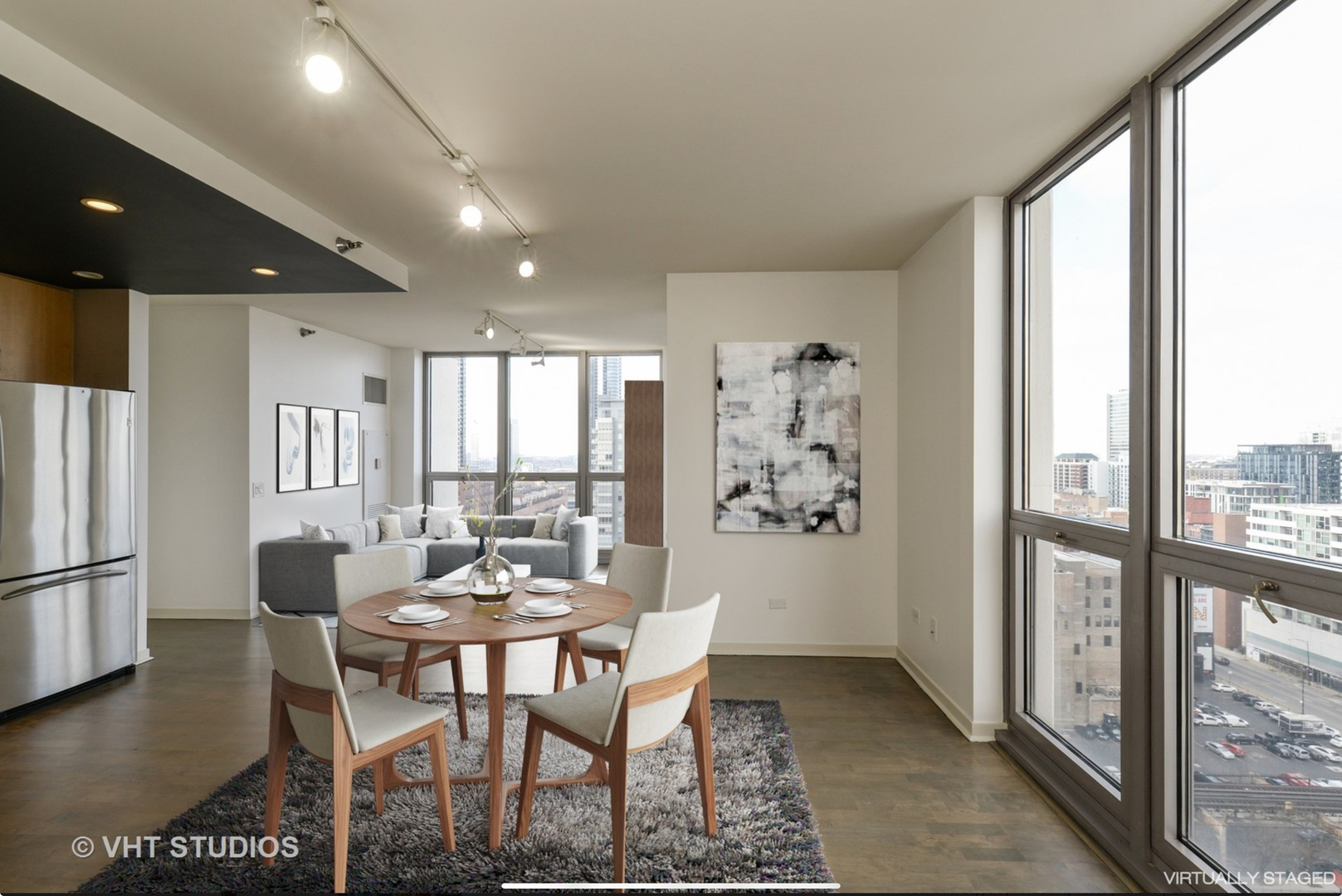 200 W Grand Avenue Unit: 1904