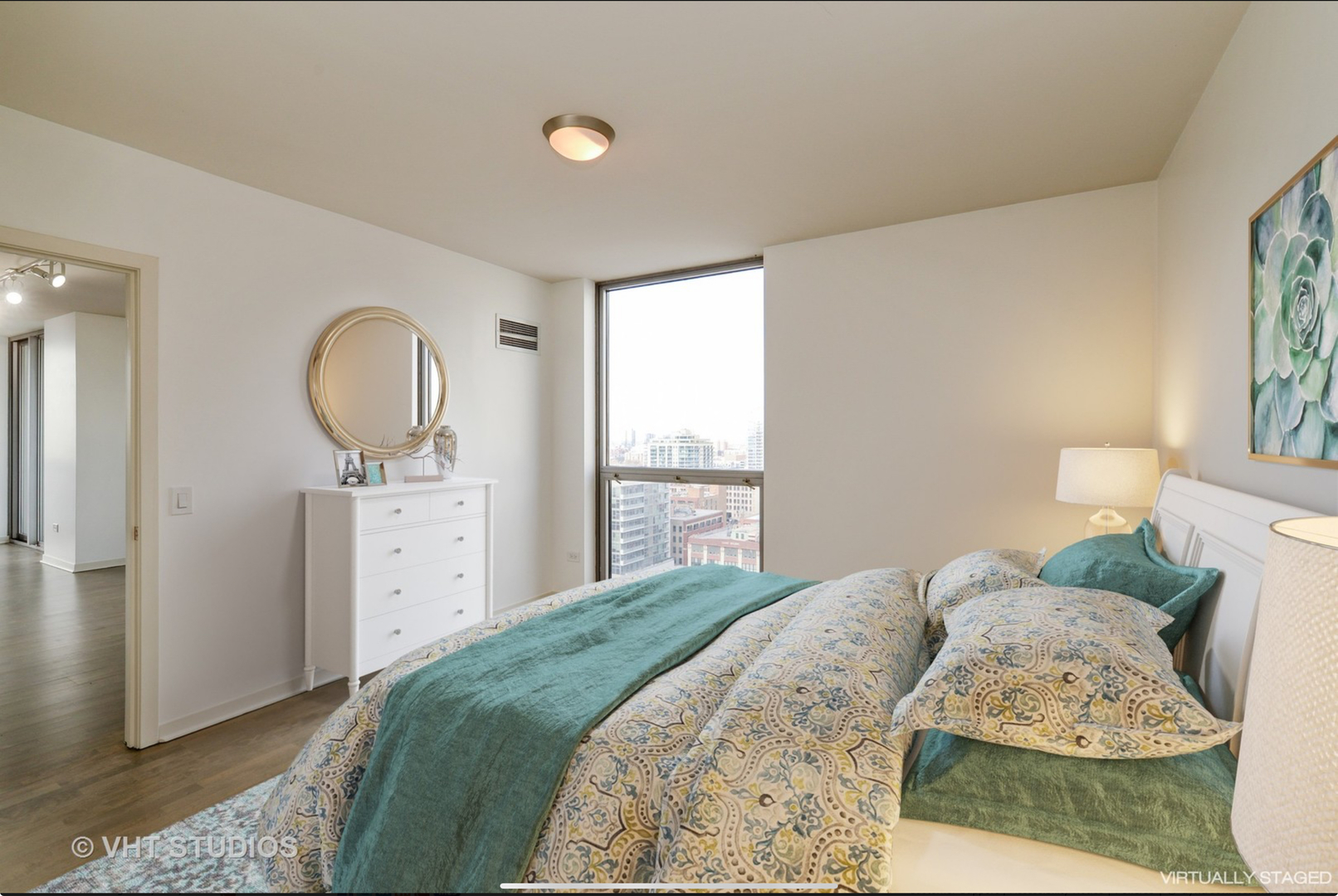 200 W Grand Avenue Unit: 1904