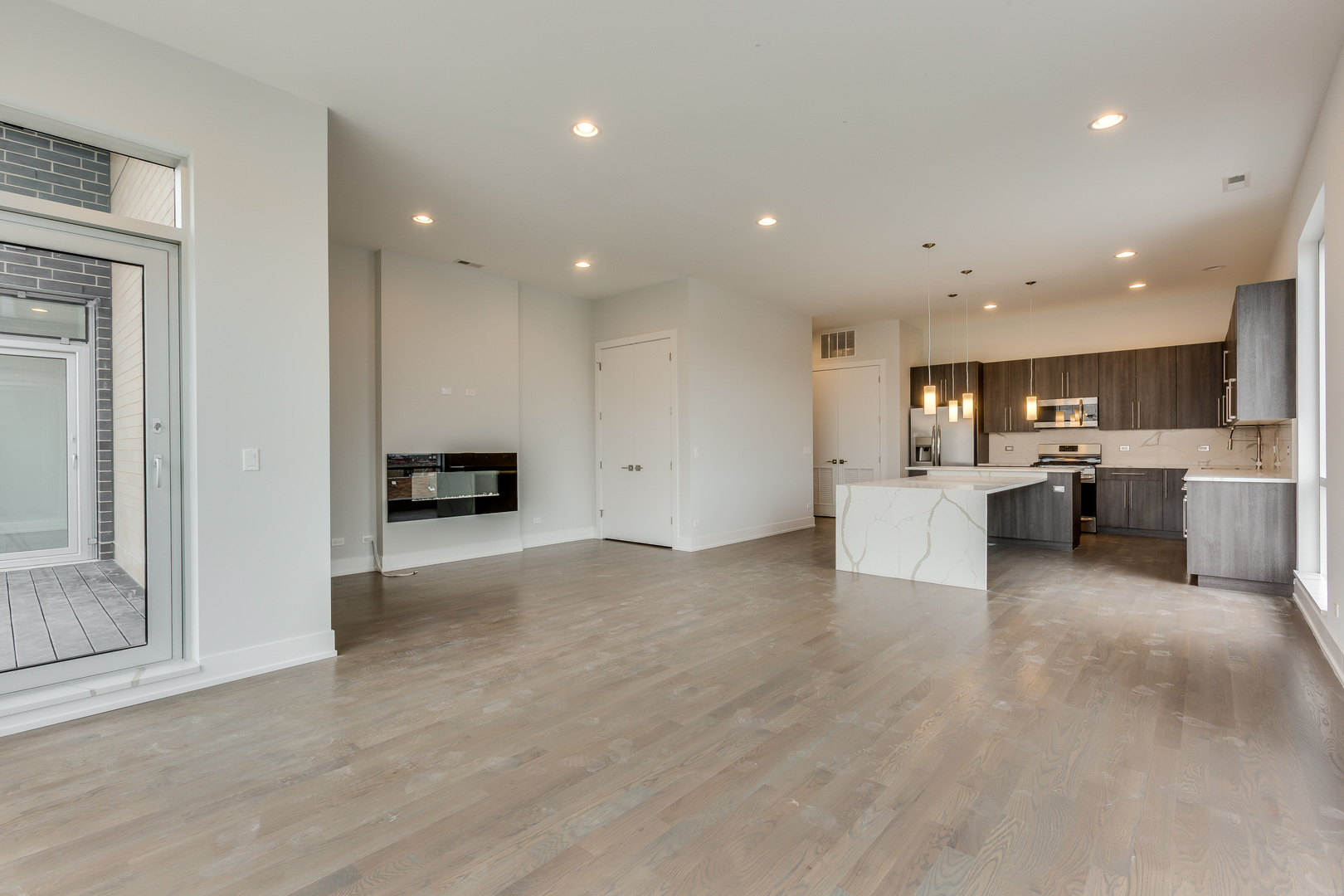 2805 W Cortland Street Unit: 6