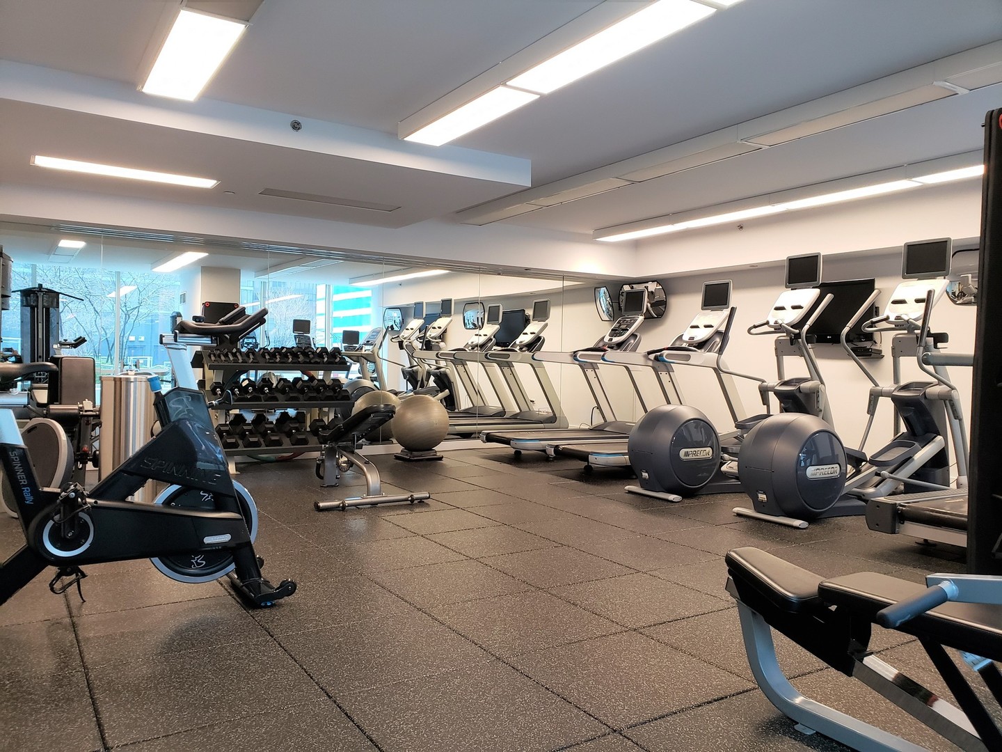 505 N MCCLURG Court Unit: 2704