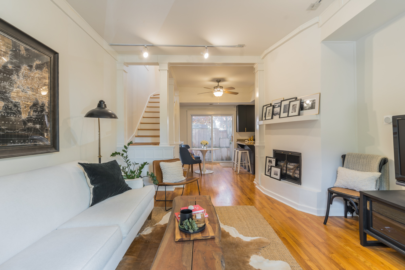 2729 N RACINE Avenue Unit: N