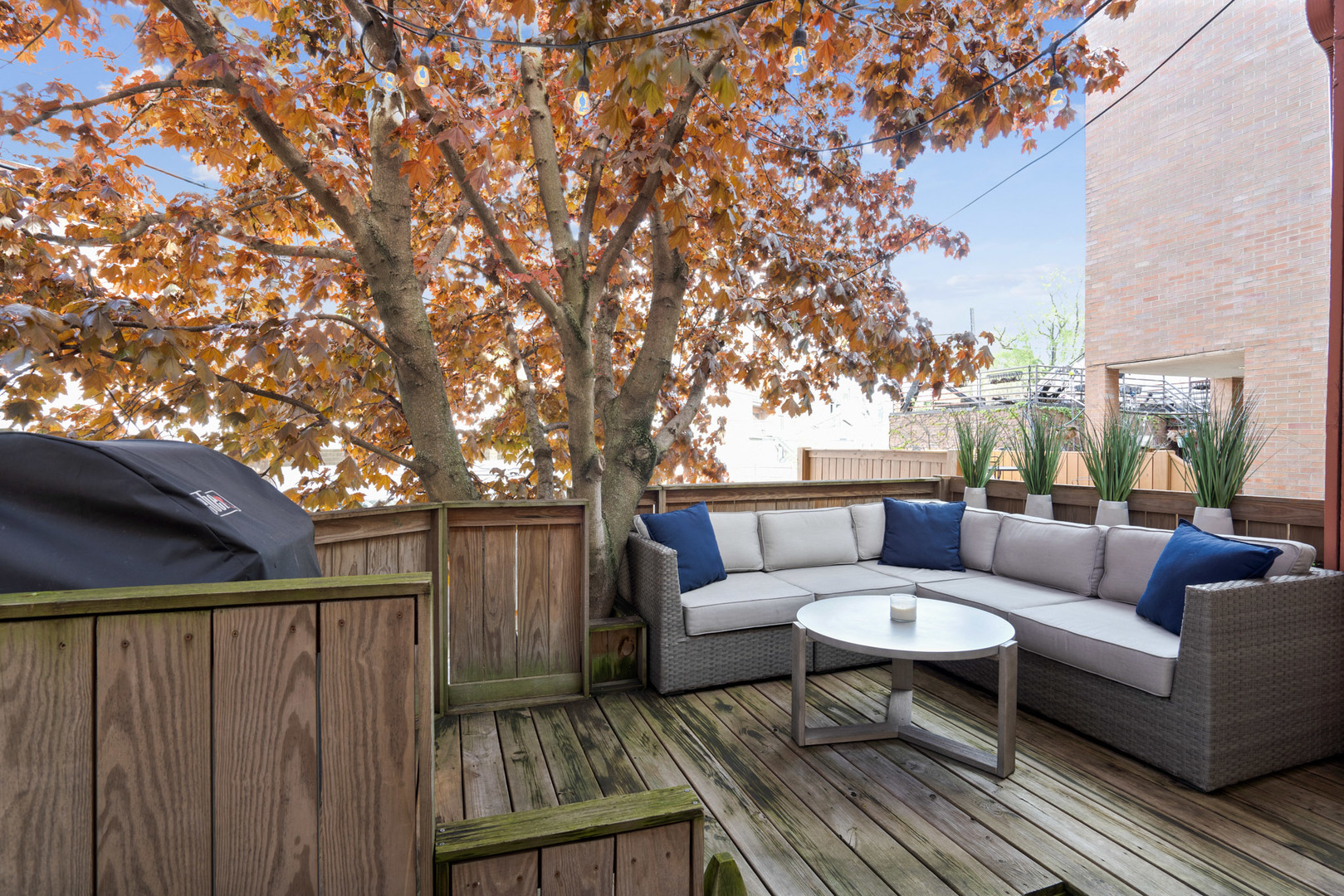 2729 N RACINE Avenue Unit: N