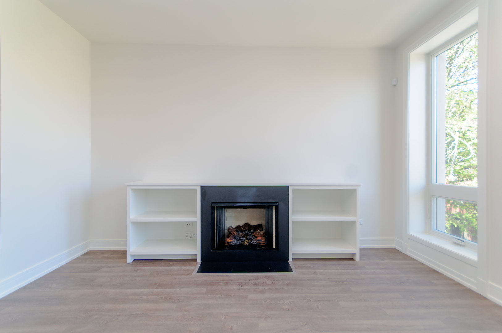 2812 N Mildred Avenue Unit: 2