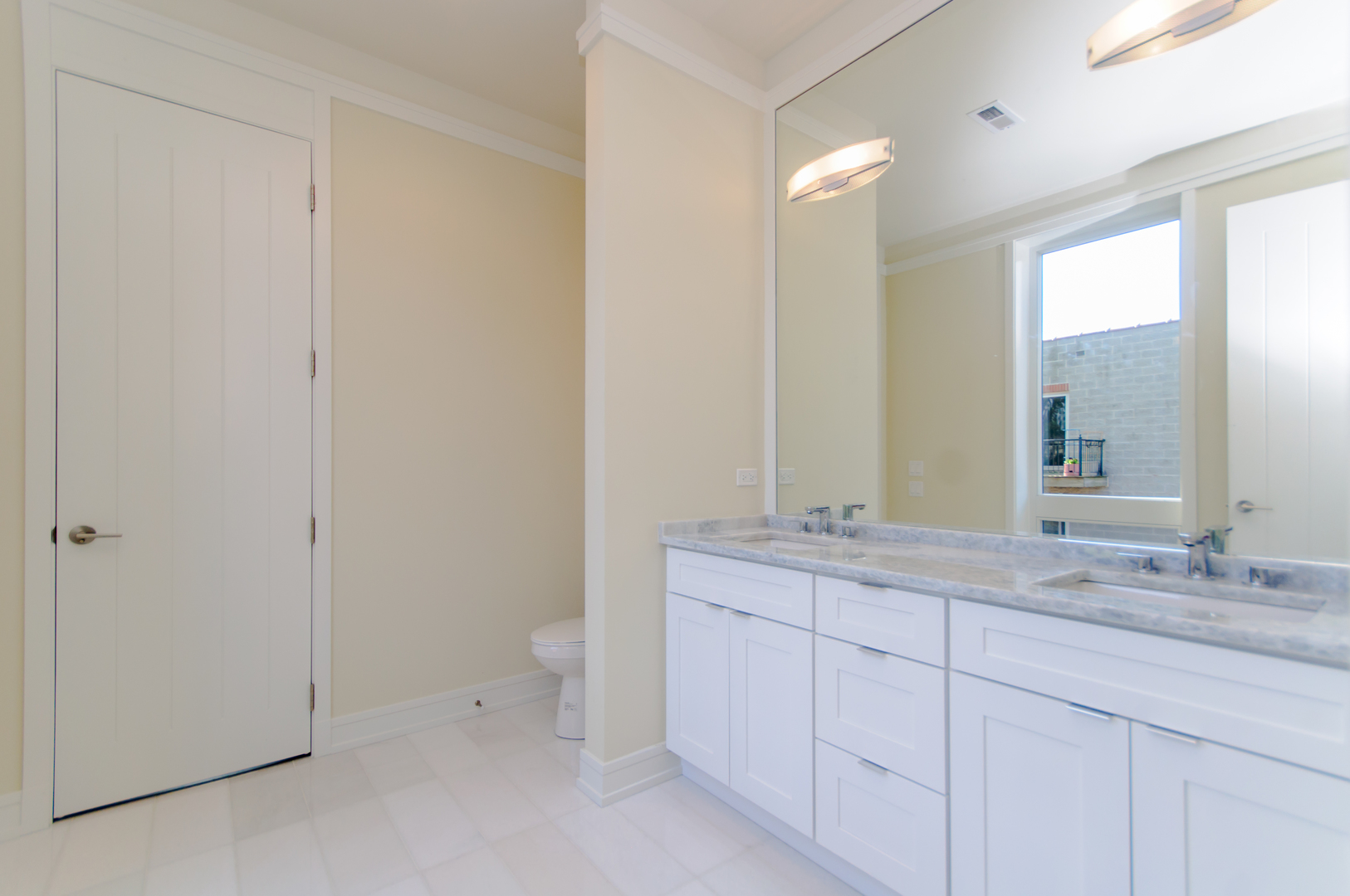 2812 N Mildred Avenue Unit: 2