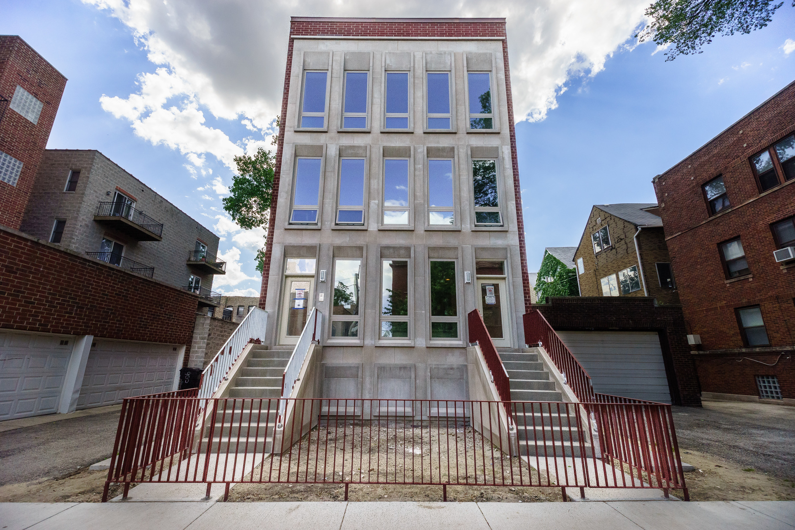 2812 N Mildred Avenue Unit: 2