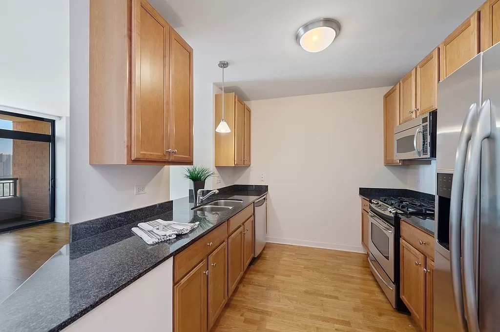 1160 S MICHIGAN Avenue Unit: 2606