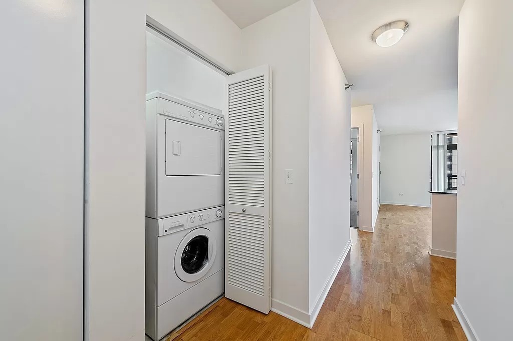 1160 S MICHIGAN Avenue Unit: 2606