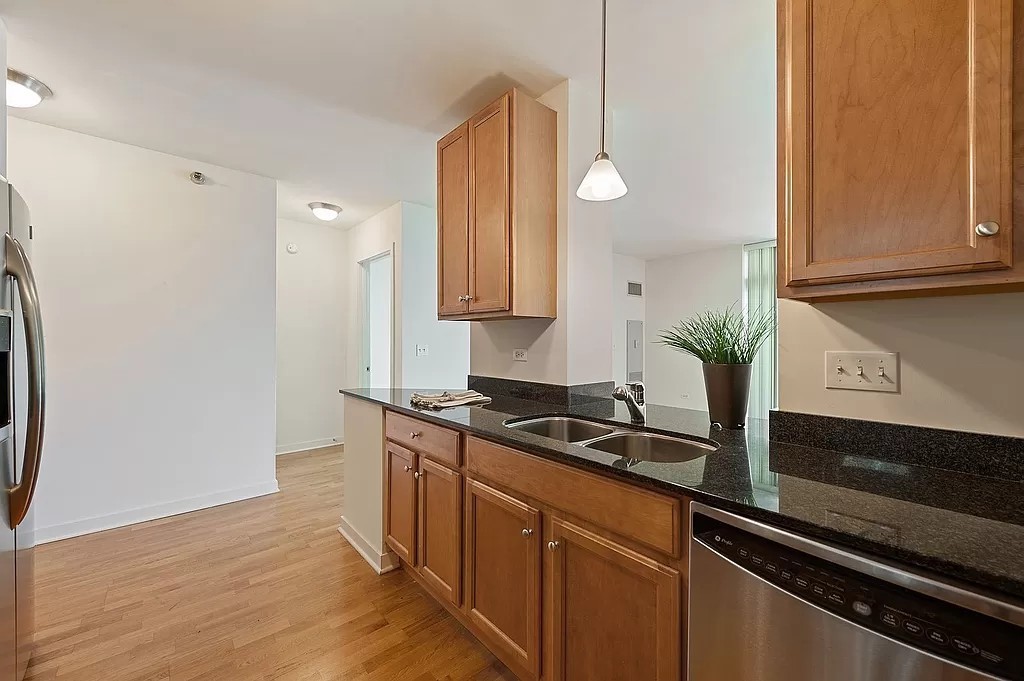 1160 S MICHIGAN Avenue Unit: 2606