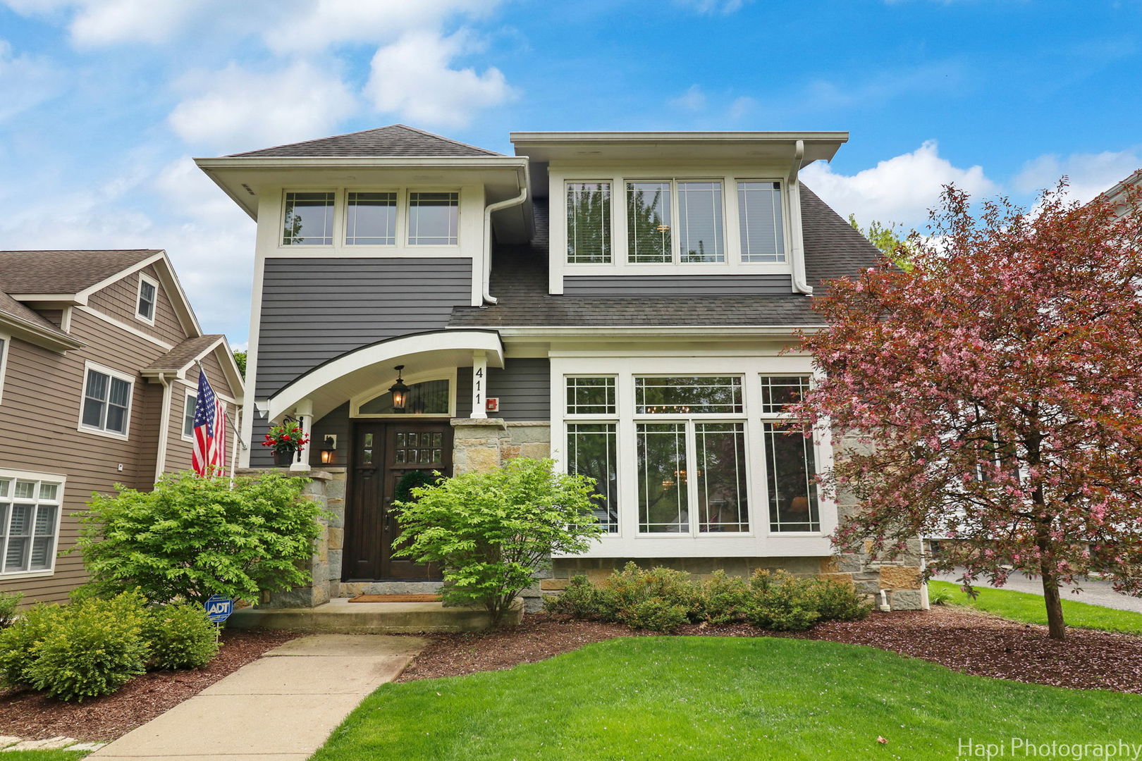 411 E Sunnyside Avenue