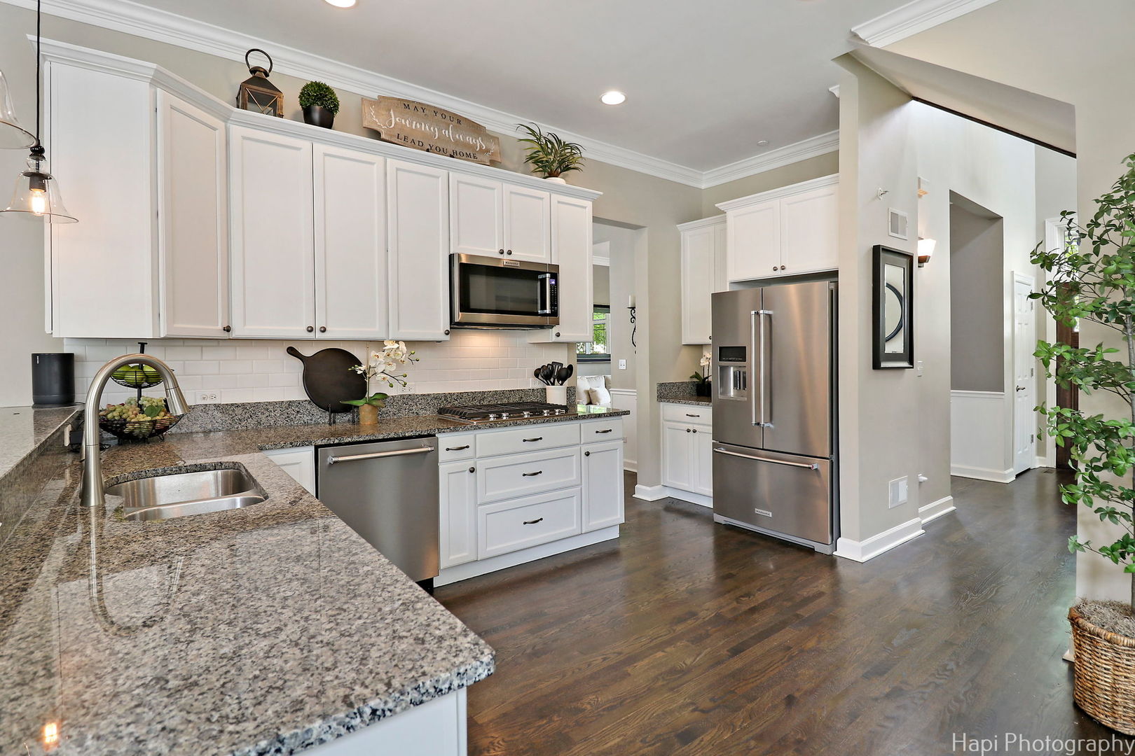 411 E Sunnyside Avenue