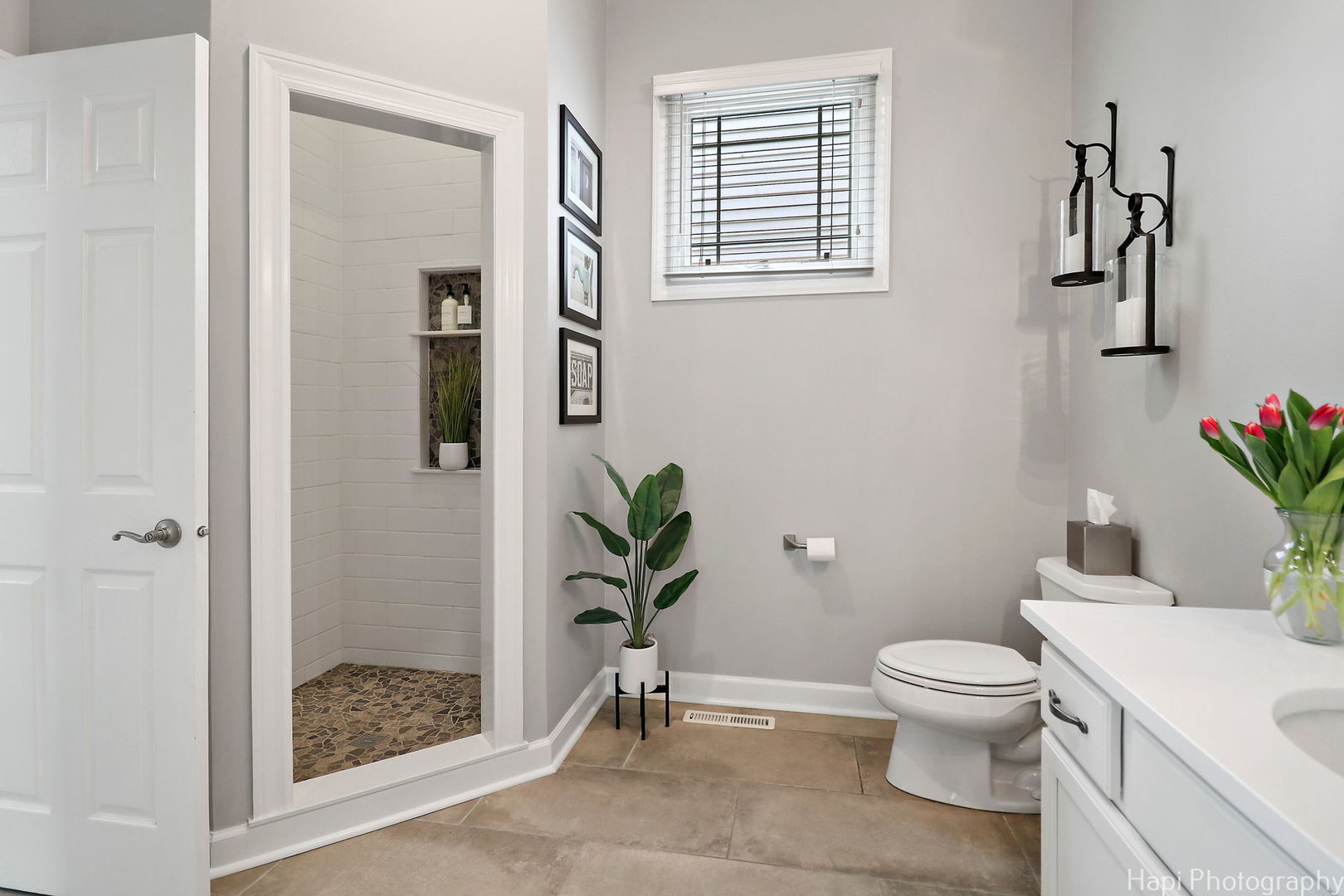 411 E Sunnyside Avenue