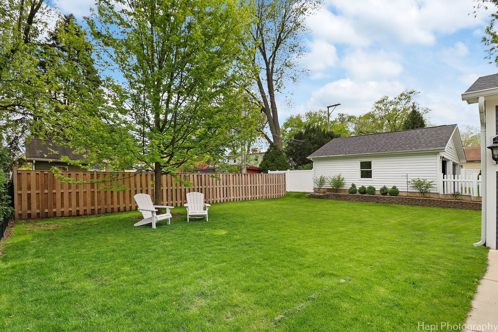 411 E Sunnyside Avenue