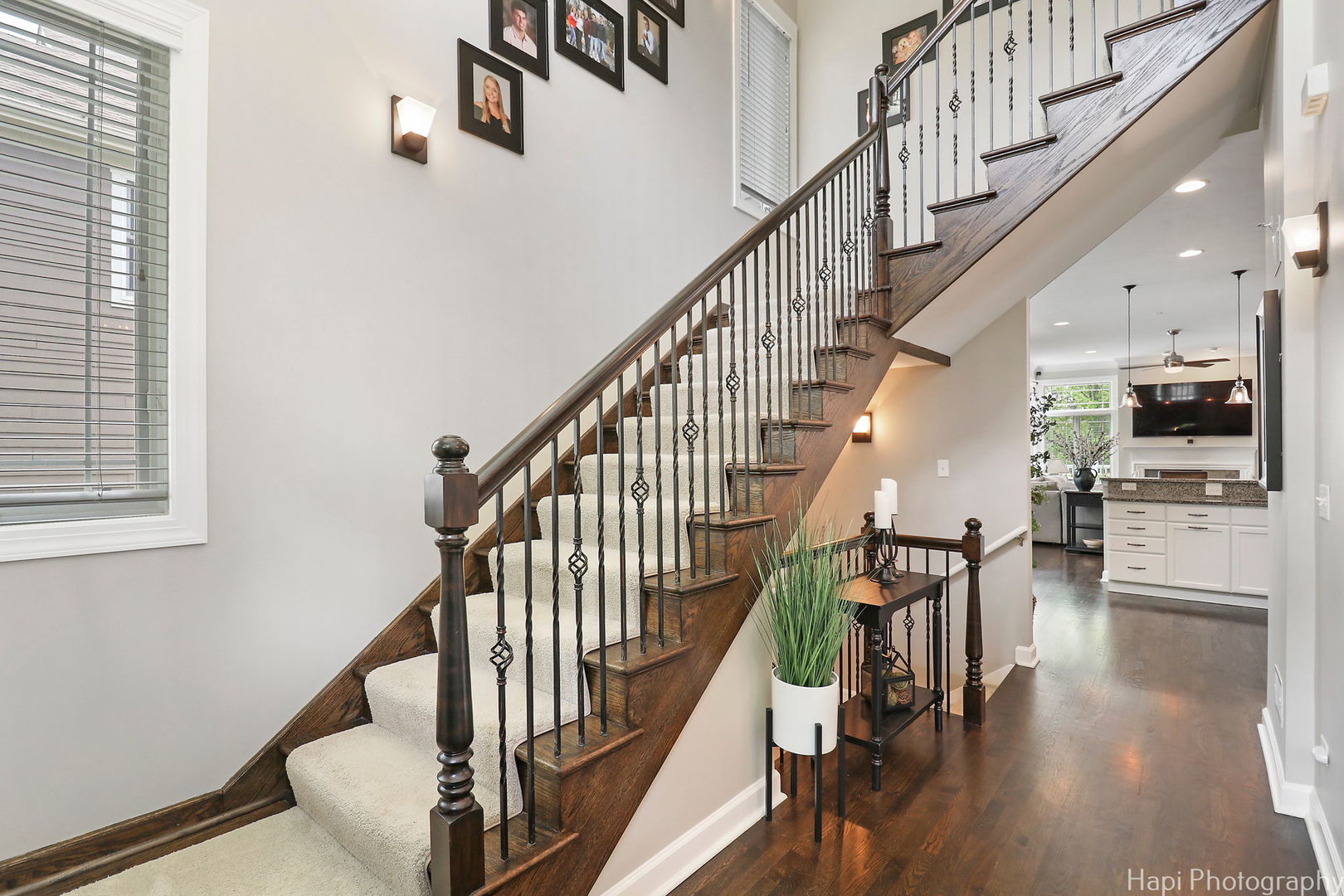 411 E Sunnyside Avenue