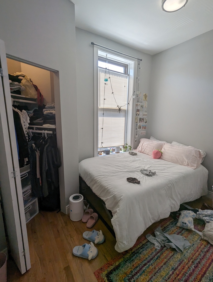 2425 N Geneva Terrace Unit: 2