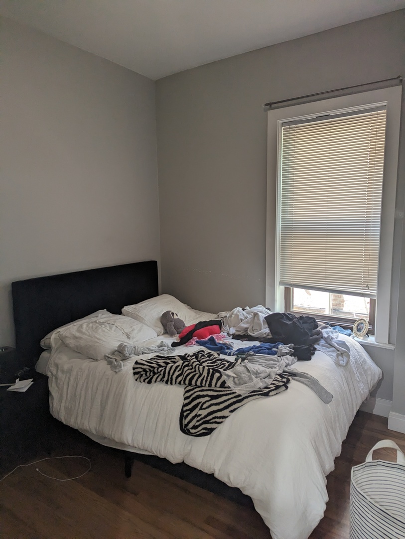 2425 N Geneva Terrace Unit: 2