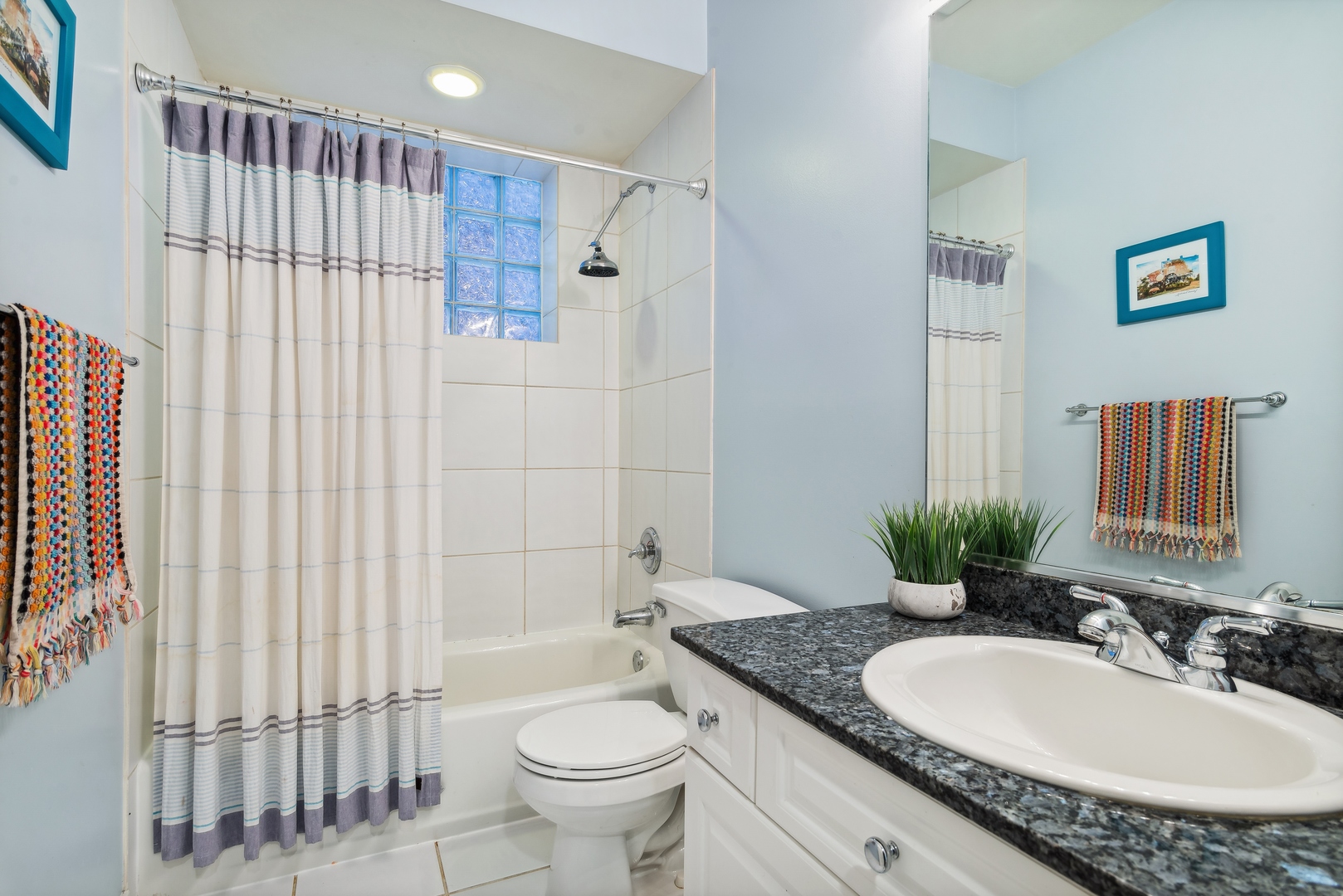 1411 N Mohawk Street Unit: 1