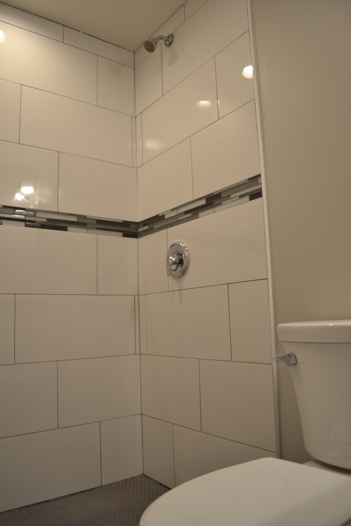 3233 W Fullerton Avenue Unit: G