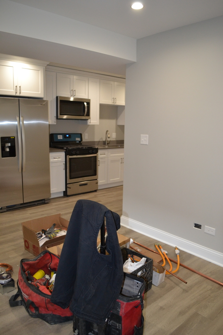 3233 W Fullerton Avenue Unit: G