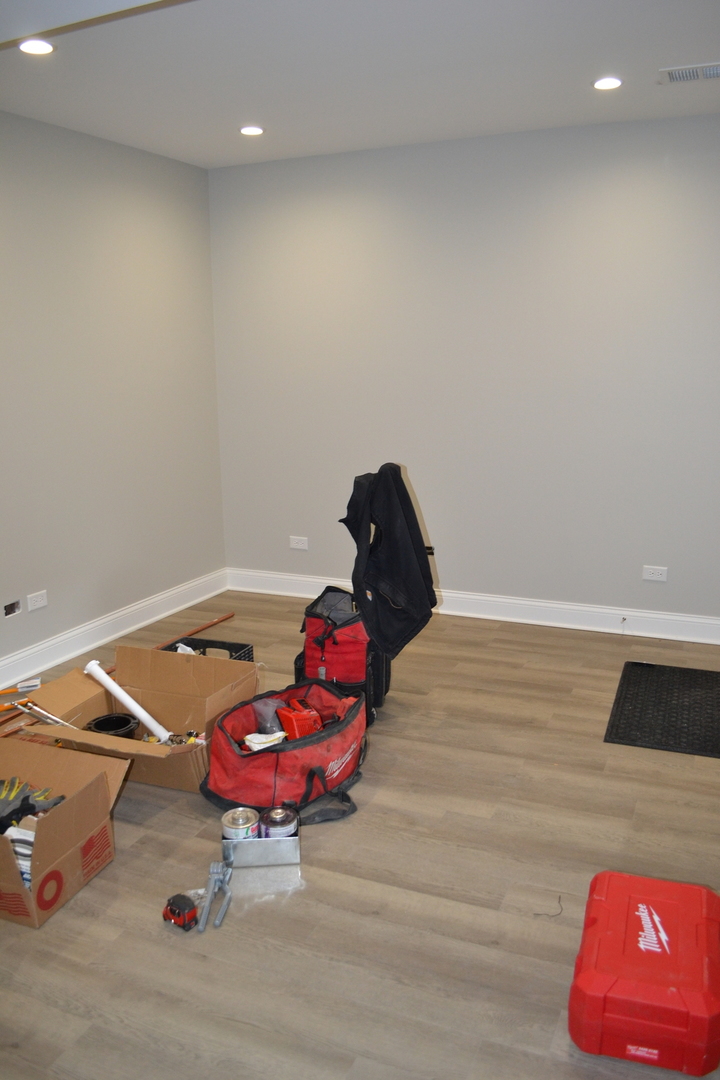 3233 W Fullerton Avenue Unit: G