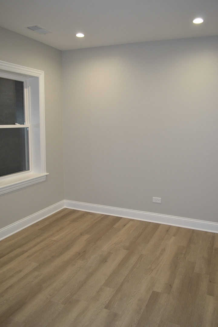 3233 W Fullerton Avenue Unit: G