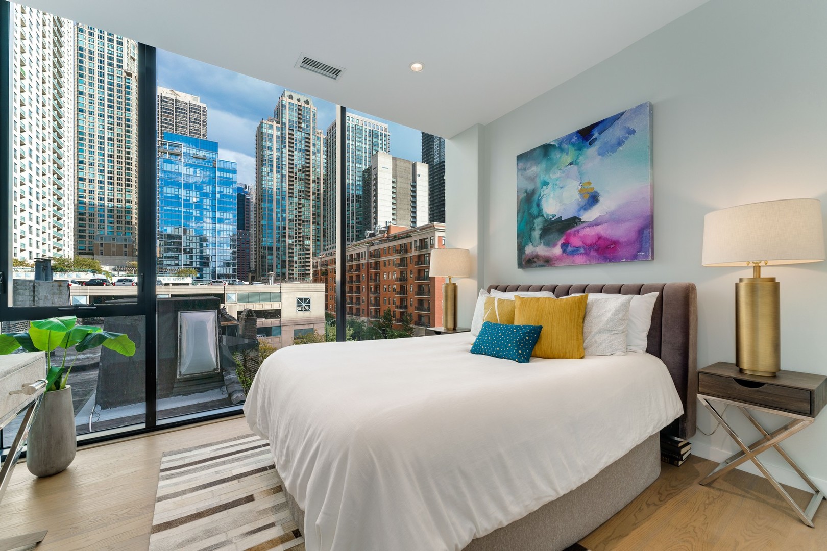 56 W HURON Street Unit: 10