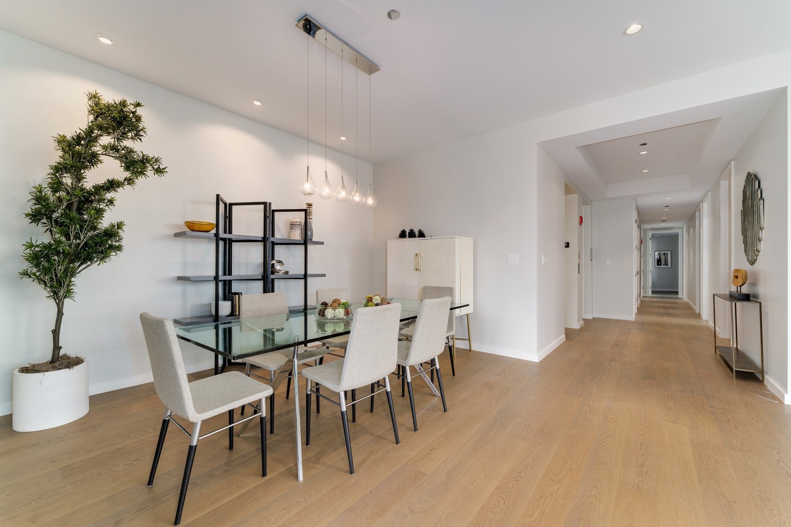 56 W HURON Street Unit: 10