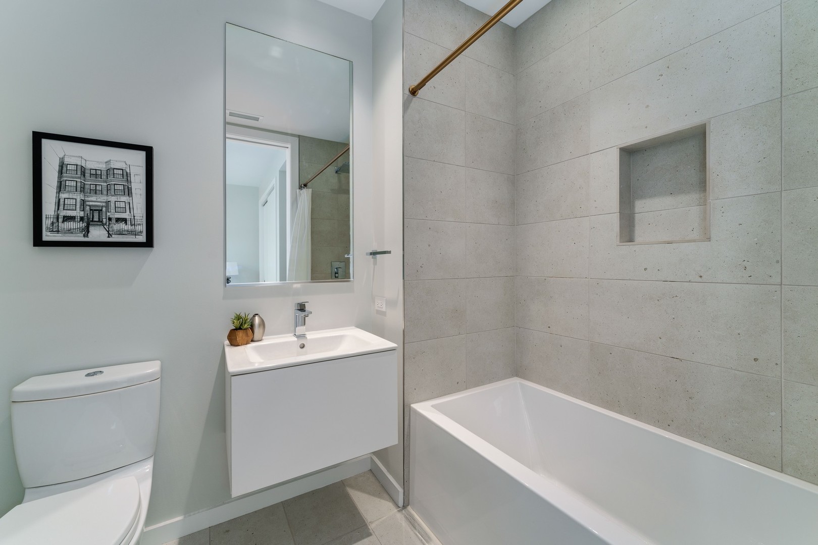 56 W HURON Street Unit: 10