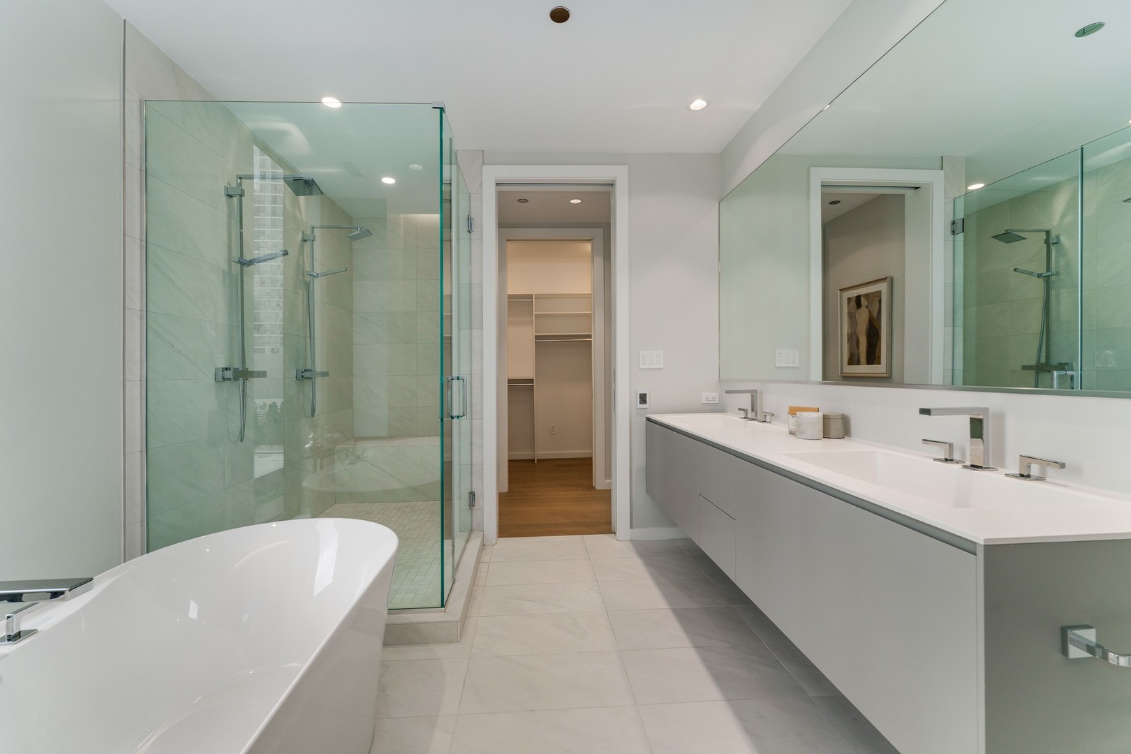 56 W HURON Street Unit: 10