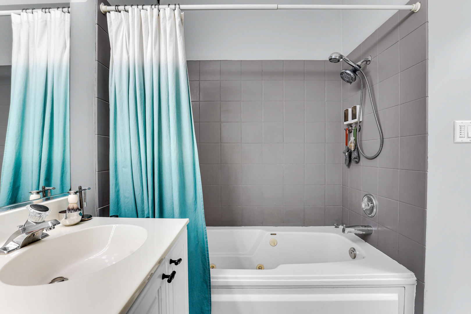 2807 N Wolcott Avenue Unit: A