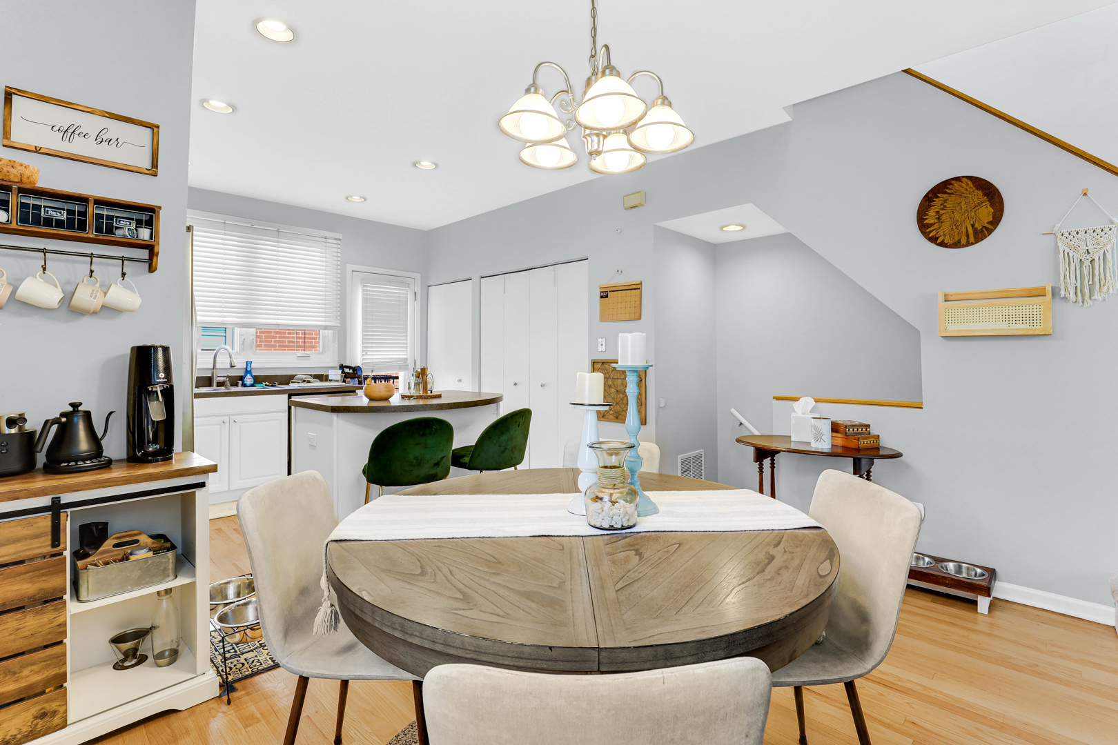 2807 N Wolcott Avenue Unit: A