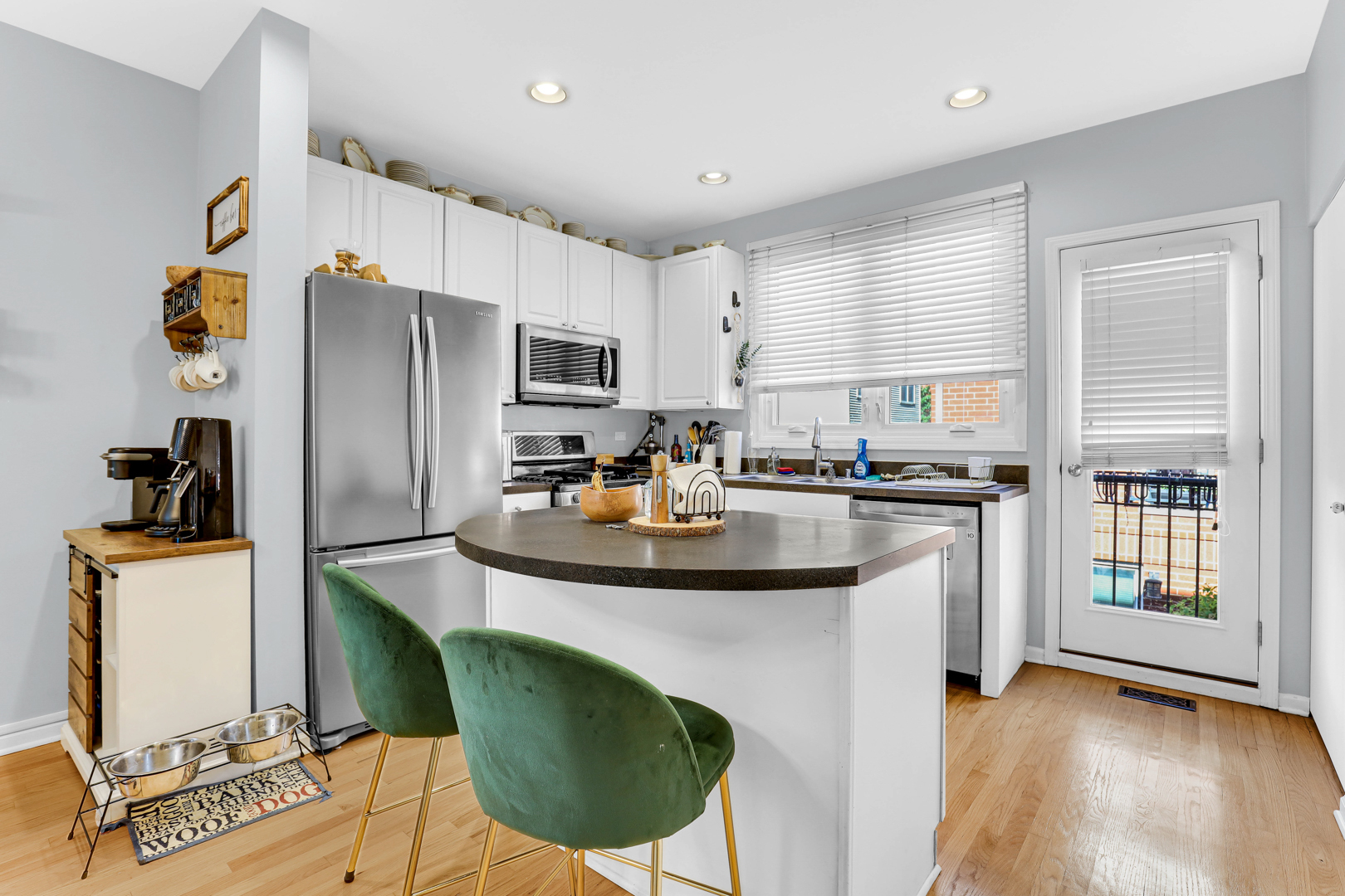 2807 N Wolcott Avenue Unit: A