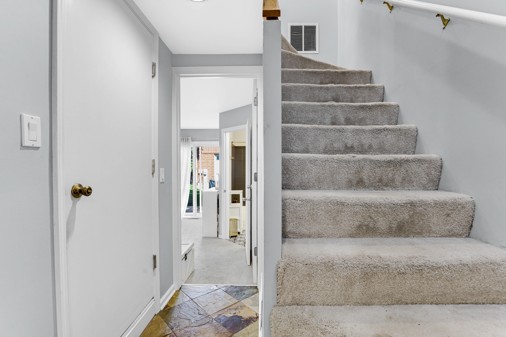 2807 N Wolcott Avenue Unit: A