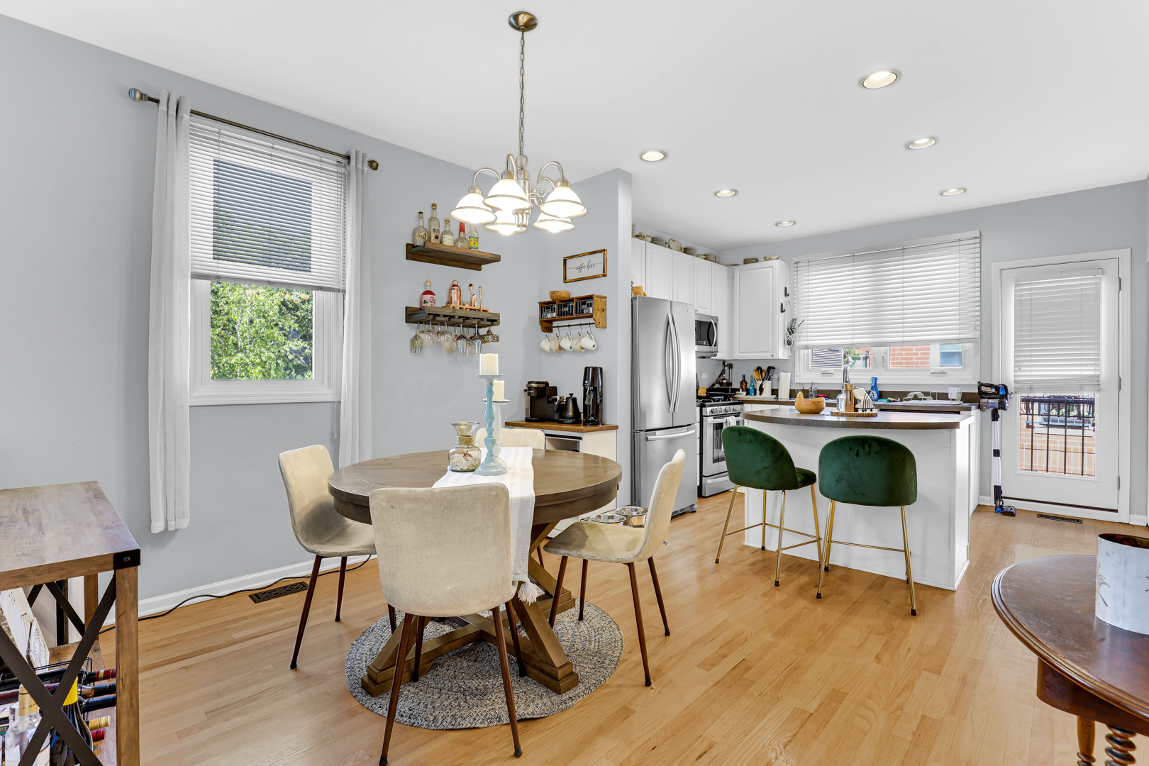 2807 N Wolcott Avenue Unit: A