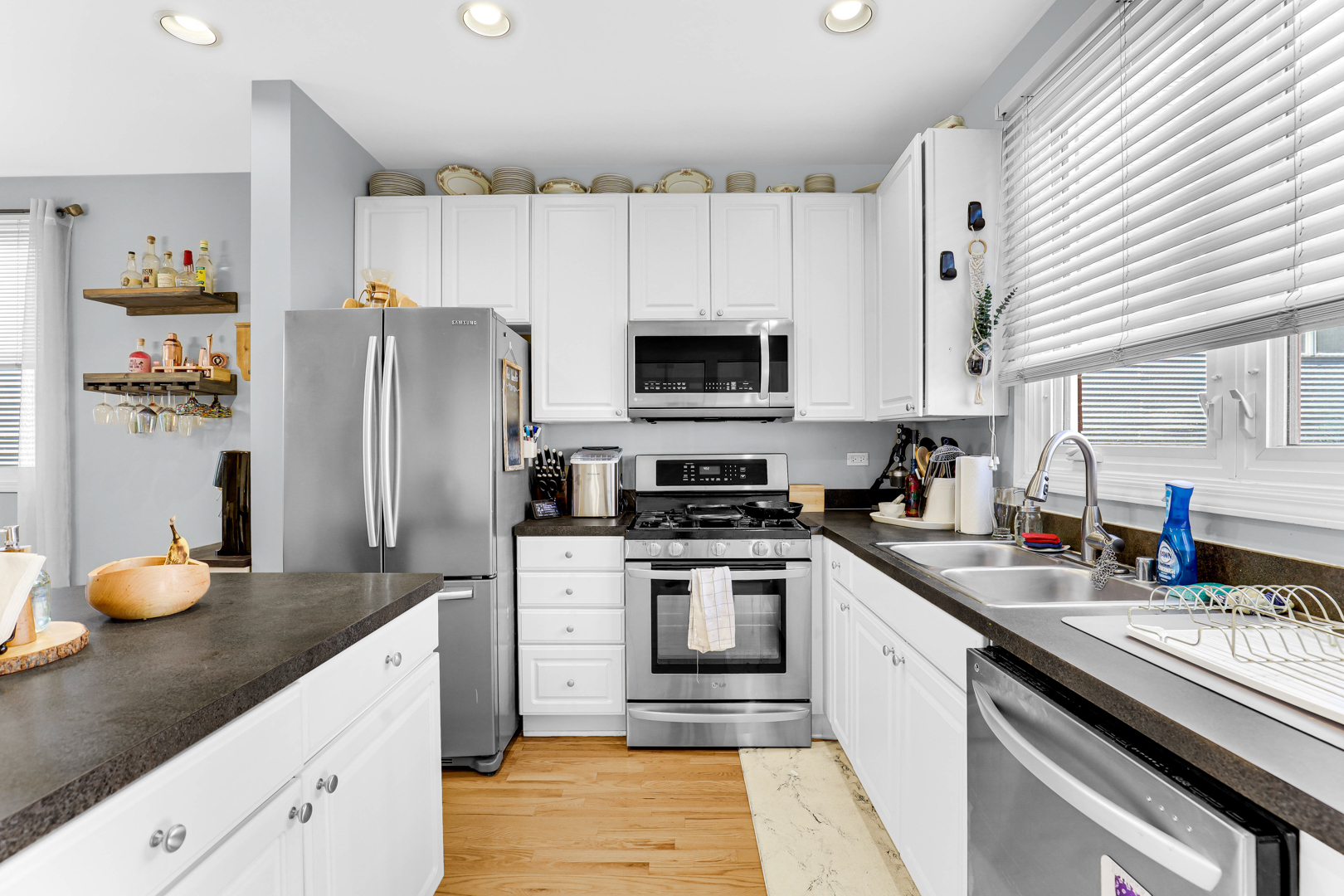 2807 N Wolcott Avenue Unit: A