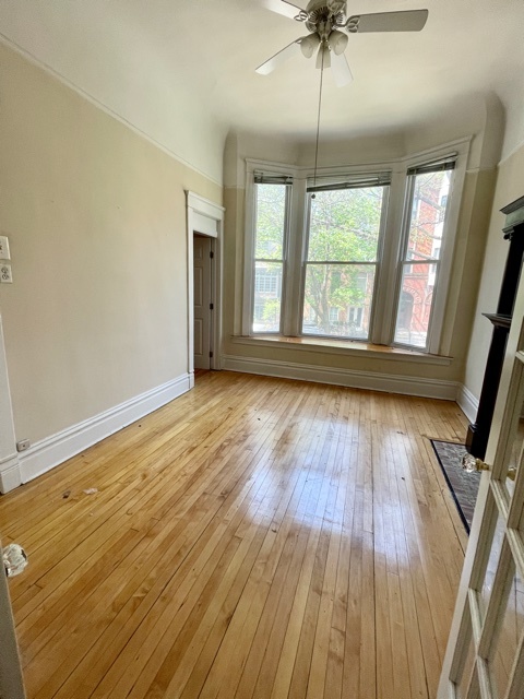 1947 N CLEVELAND Avenue Unit: 2F