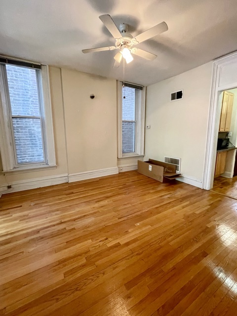 1947 N CLEVELAND Avenue Unit: 2F