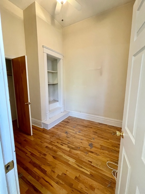 1947 N CLEVELAND Avenue Unit: 2F