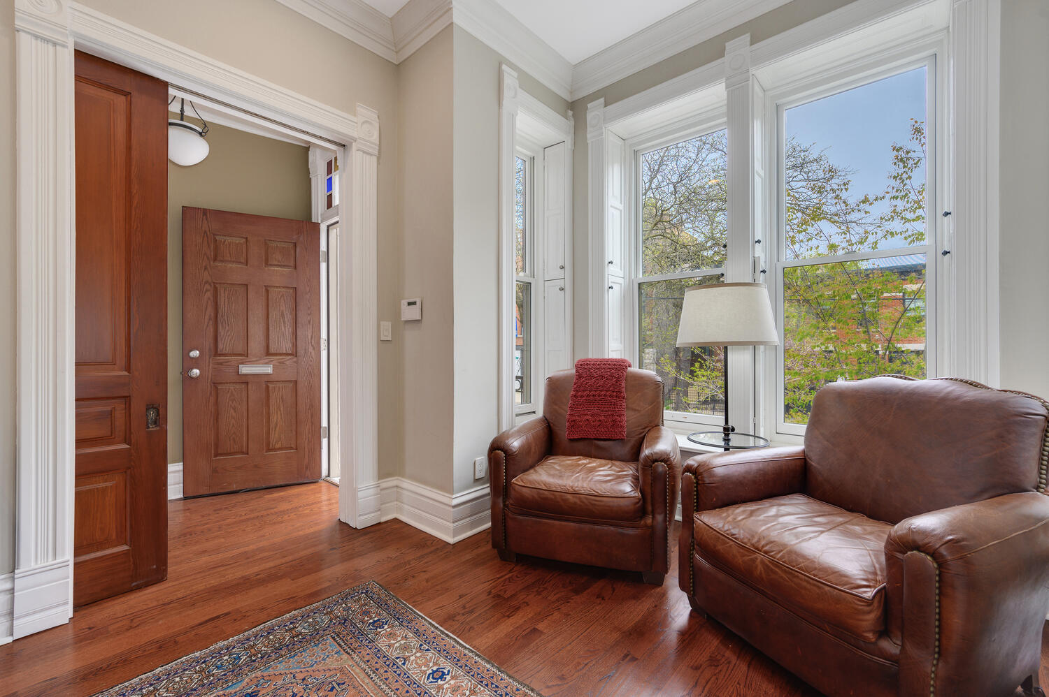 917 W Webster Avenue Unit: 2E