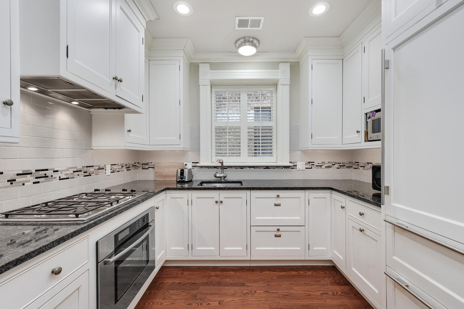917 W Webster Avenue Unit: 2E