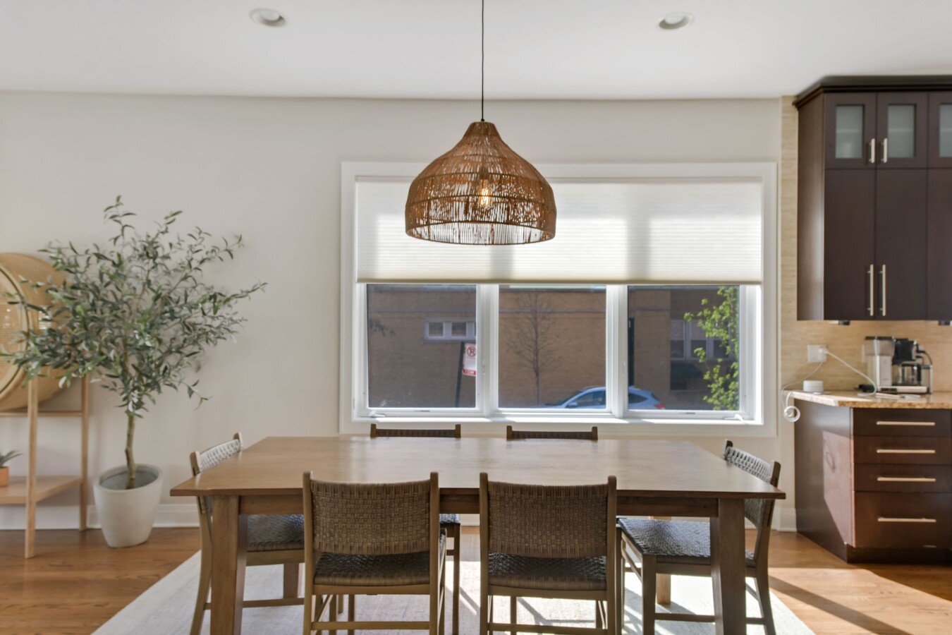 2224 W Roscoe Street Unit: A